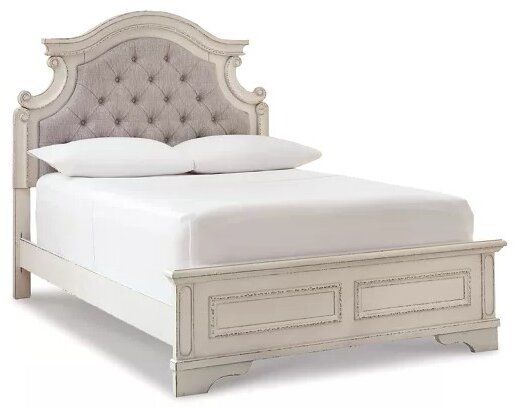 Signature Design by Ashley® Realyn 3-Piece Chipped White Full Panel Bed Set-1