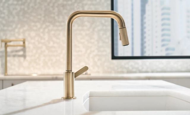Brizo Litze® Brilliance® Luxe Gold® Pull-Down Faucet with Square Spout and Industrial Handle-1
