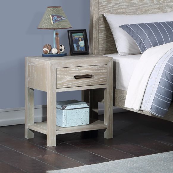 Winners Only® Fresno Gray Oak Youth Nightstand-2