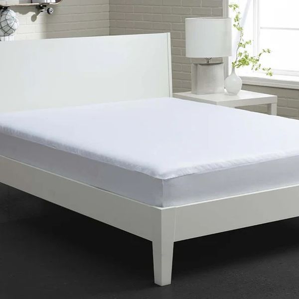 BEDGEAR® Stretchwick® Performance® 5 Sided California King Mattress Protector-4