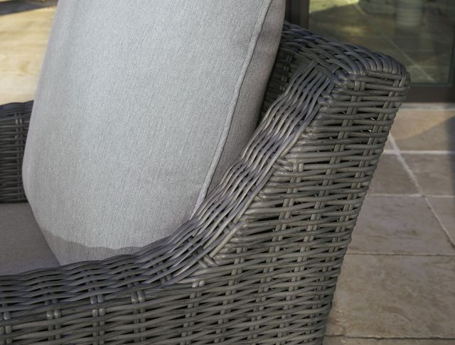Signature Design by Ashley® Elite Park Gray Outdoor Swivel Lounge with Cushion-2