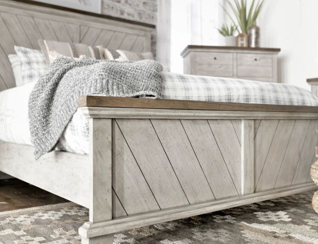 Steve Silver Co. Bear Creek White Smoke King Panel Bed-2