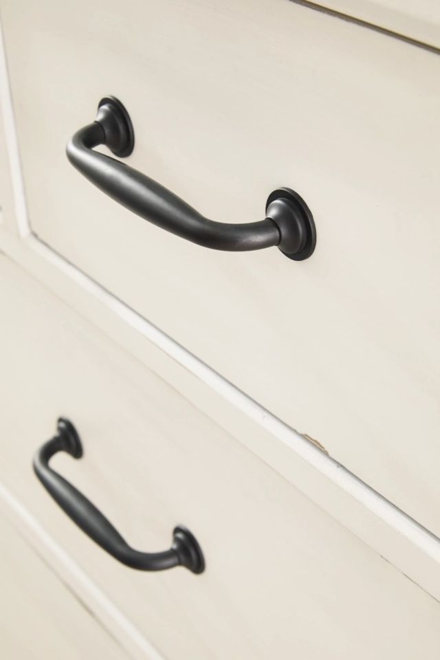 Signature Design by Ashley® Braunter Aged White Dresser and Mirror Set-2