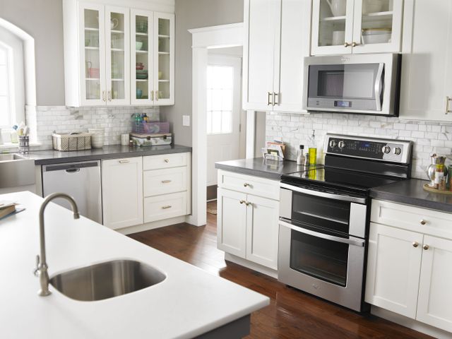 Whirlpool® 30" Stainless Steel Freestanding Double Oven Electric Range-5