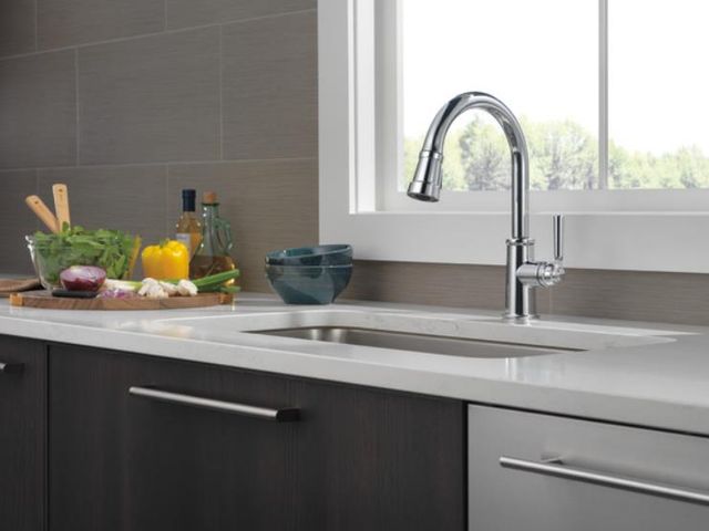 Peerless Westchester® Chrome Single Handle Pull-Down Kitchen Faucet-2