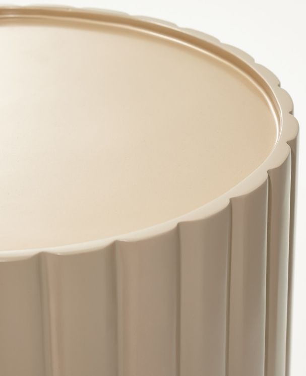 Michael Amini® Malibu Crest Chardonnay Chairside Table-3