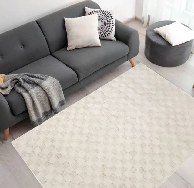 Renwil® Dalia 5'x7' Style 2 Area Rug-3