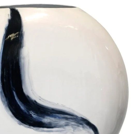 StyleCraft Royal Swift Vase-1