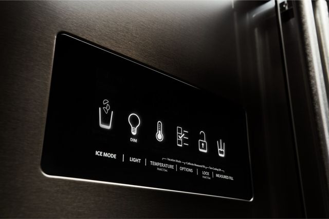 KitchenAid® 36 in. 27.0 Cu. Ft. PrintShield™ Black Stainless French Door Refrigerator-6