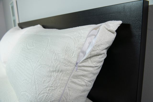 Protect-A-Bed® Naturals White Crystal Waterproof Queen Pillow Protector-7