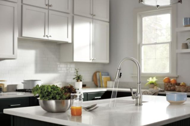 Peerless Elmhurst® Stainless Single Handle Pull-Down Kitchen Faucet-1