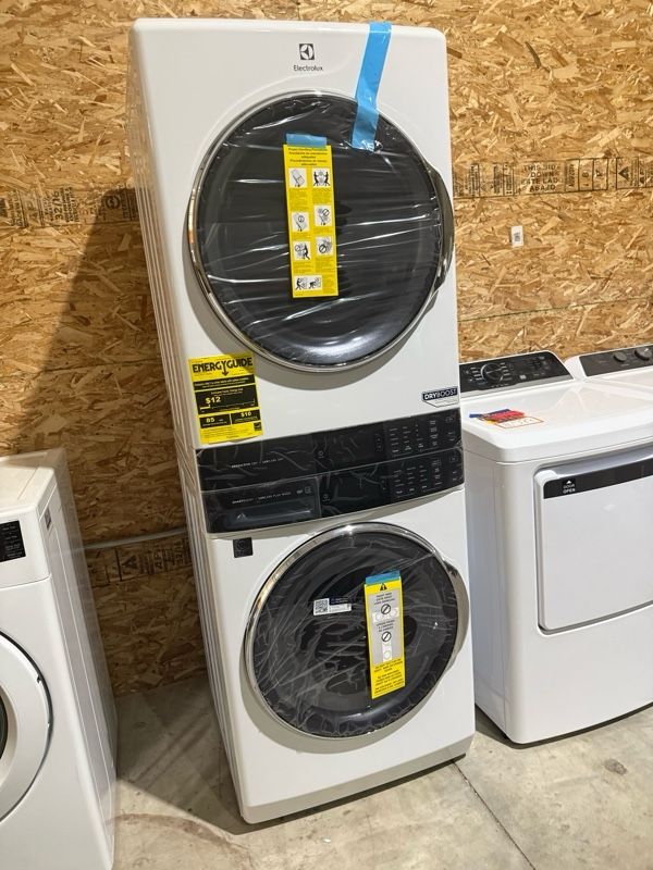 Clearance Electrolux® 600 Series White Electric Laundry Center, 4.5 Cu. Ft. Washer, 8.0 Cu. Ft. Dryer-0