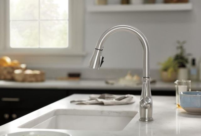 Peerless Elmhurst® Stainless Single Handle Pull-Down Kitchen Faucet-3