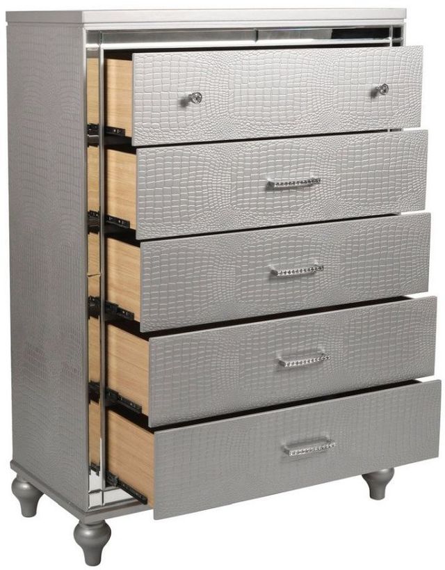 New Classic® Home Furnishings Valentino Silver Chest-3