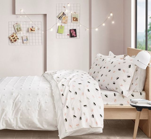 Olliix by Intelligent Design Cozy Soft Pink/Grey Hedgehogs Full Cotton Novelty Print Flannel Sheet Set-3
