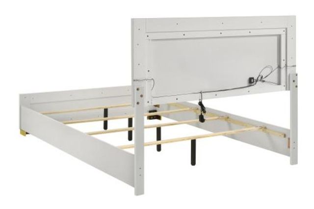 Coaster® Marceline White Eastern King Panel Bed-2