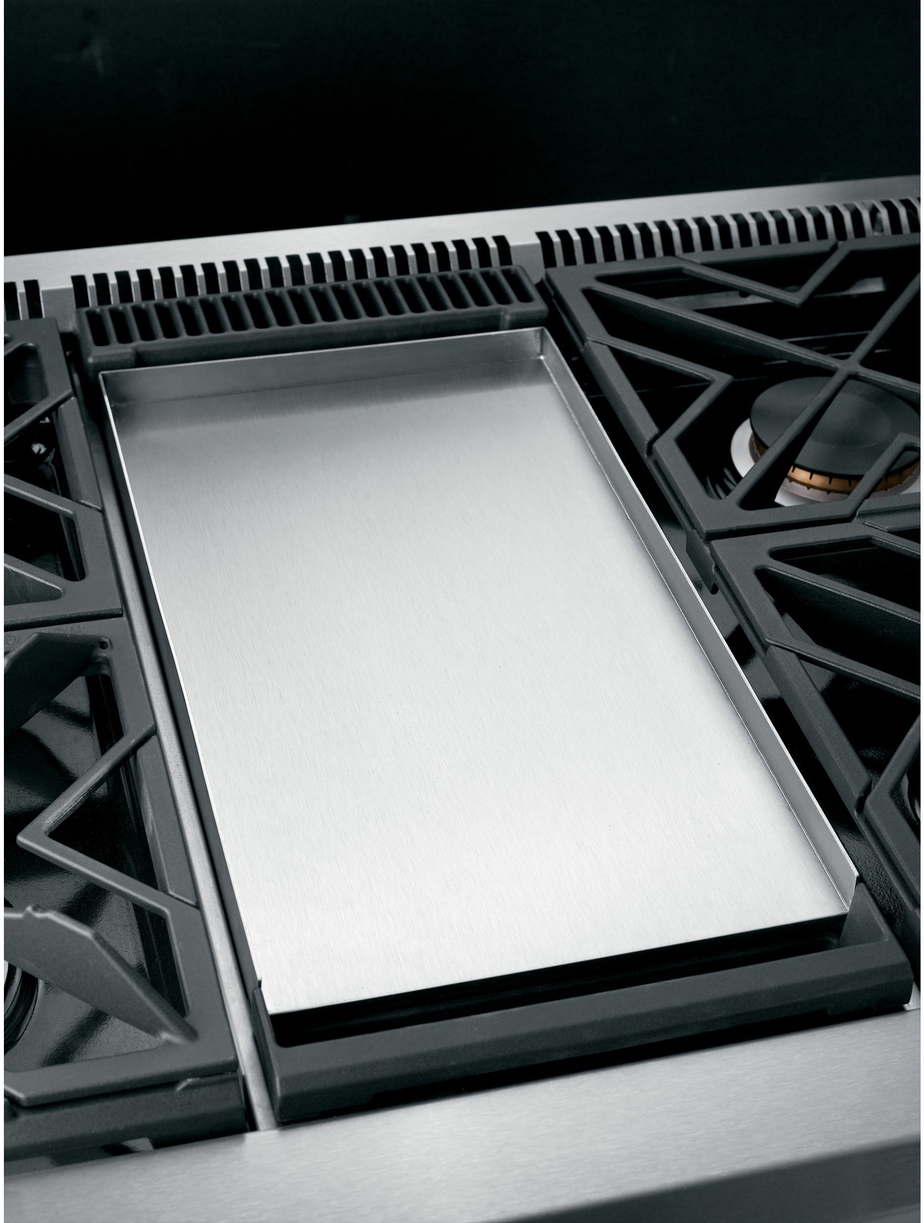 Café Professional Gas Rangetop - Thumbnail 4