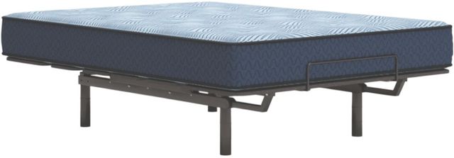 Sierra Sleep® By Ashley® Peak 2.0 Hybrid 8" Medium Tight Top Queen Mattress in a Box-4