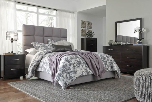 Signature Design by Ashley® Dolante 2-Piece Gray Queen Panel Bed Set-3