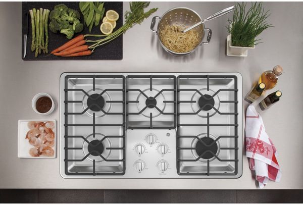 GE 36" Stainless Steel Built-In Gas Cooktop