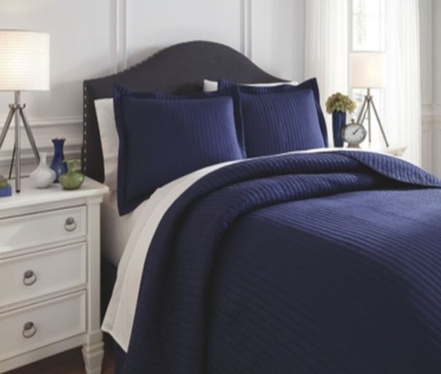 Signature Design by Ashley® Raleda Navy Queen Coverlet Set-3