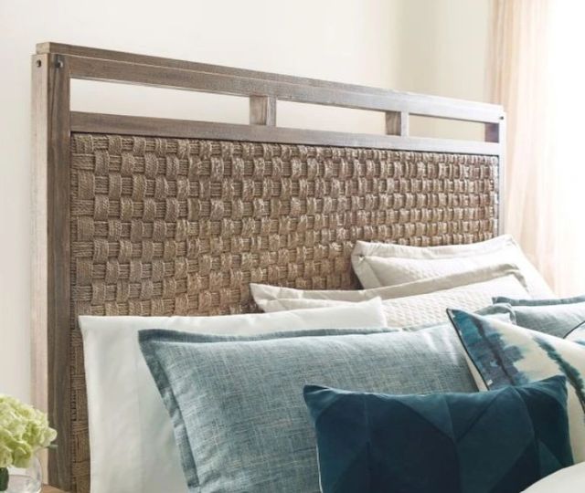 Kincaid® Modern Forge Sandy Brown Linden Queen Panel Bed-1