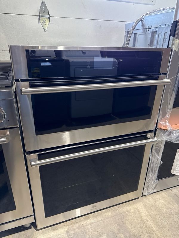 Clearance Electrolux 30" Stainless Steel Oven/Micro Combo Electric Wall Oven-0
