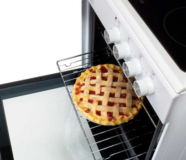 Summit® 19" White Freestanding Electric Range -3