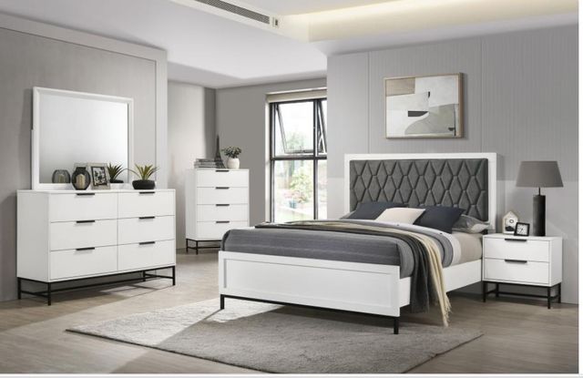 Coaster® Sonara 5-Piece White Eastern King Panel Bedroom Set-0
