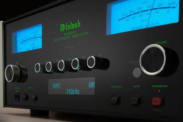McIntosh® 2 Channel Integrated Amplifier-4