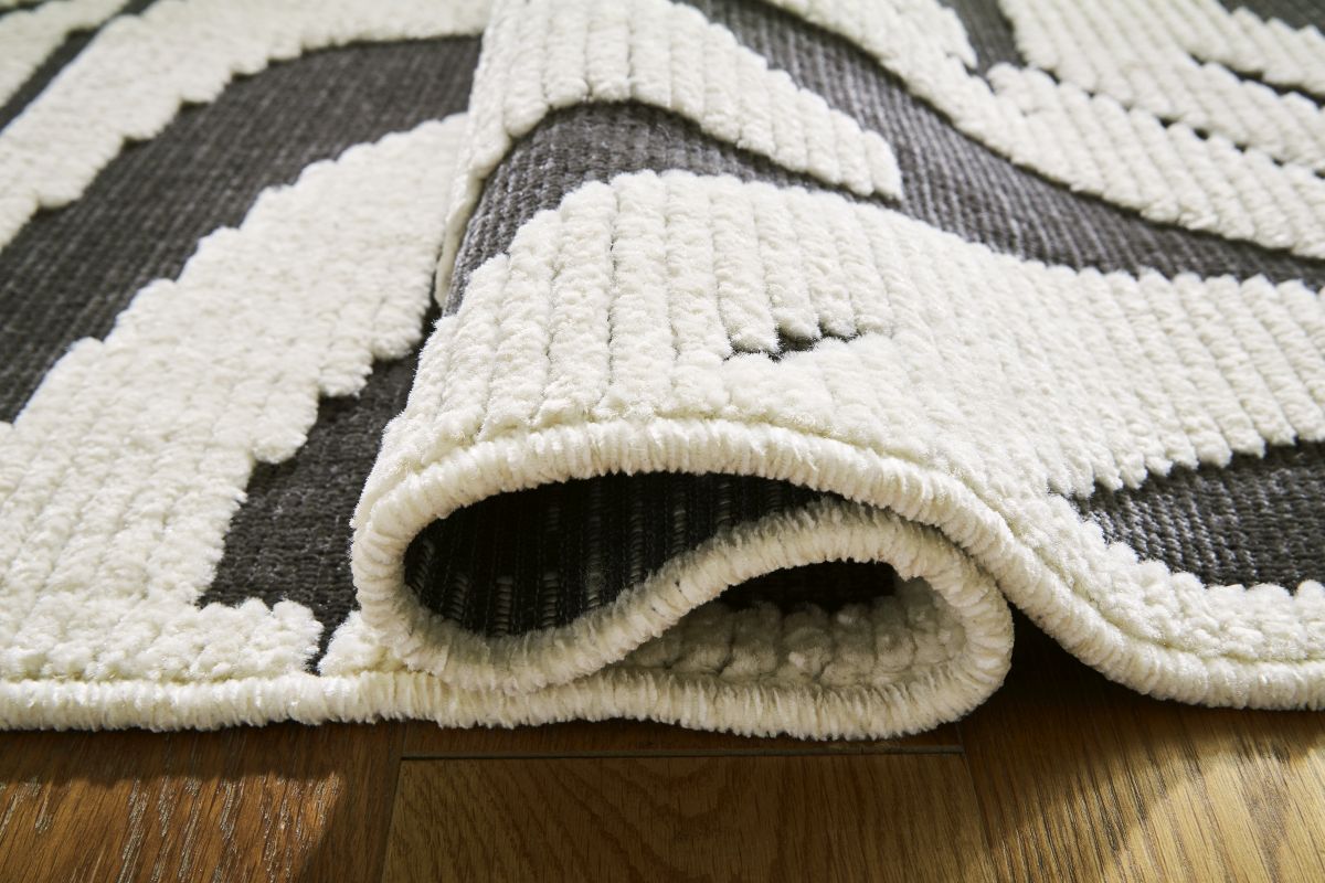 Thomwith Area Rug - 8'x10' Thomwith Area Rug - 8'x10'