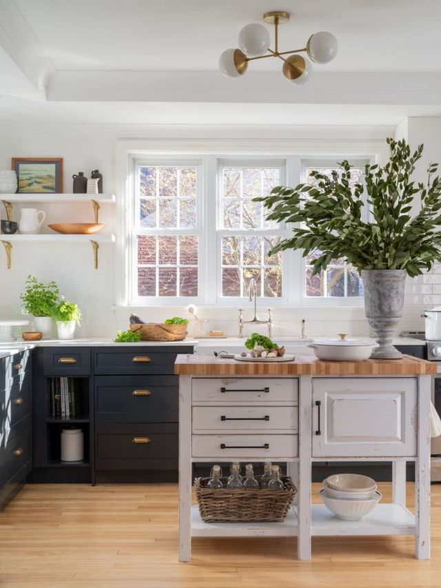 Canadel Champlain Kitchen Island-3
