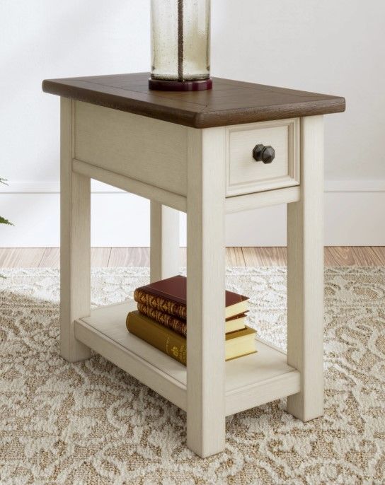 Signature Design by Ashley® Bolanburg Gray End Table with Antique White Base-7