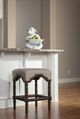 Harp & Finial® Chimp White Tray Statue-4