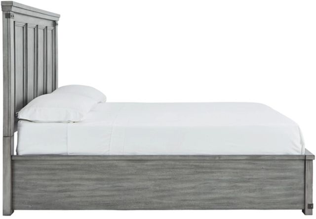 Signature Design by Ashley® Russelyn Gray Queen Storage Bed-3