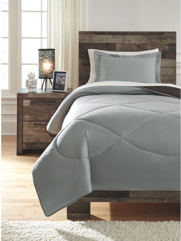 Signature Design by Ashley® Massey 2-Piece Black/Gray Twin Comforter Set-1