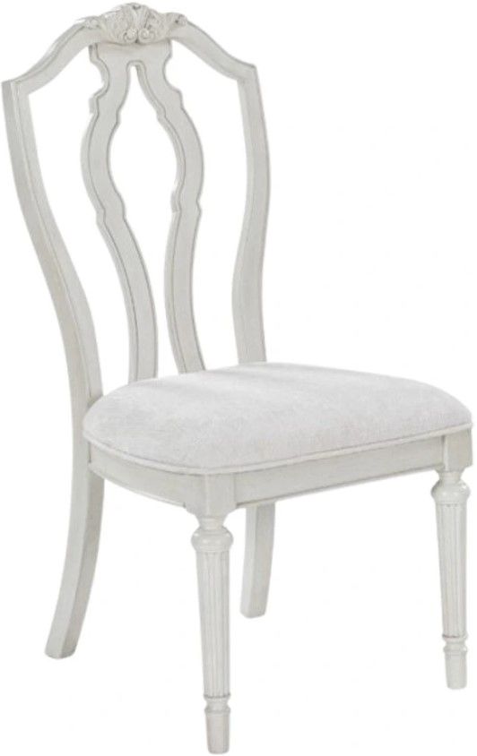 Chaise d'appoint de salle à manger Montelaine de Benchcraft® - Blanc antique