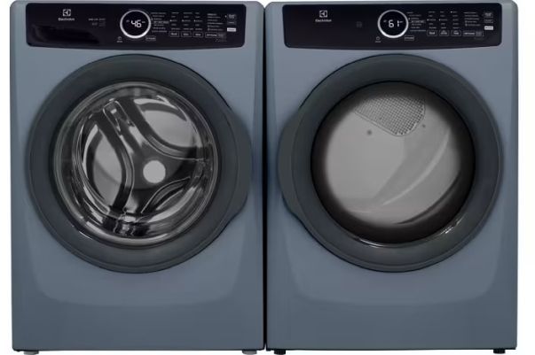 Electrolux 400 Series 8 Cu. Ft. Blue Perfect Steam™ Gas Dryer with Instant Refresh-4