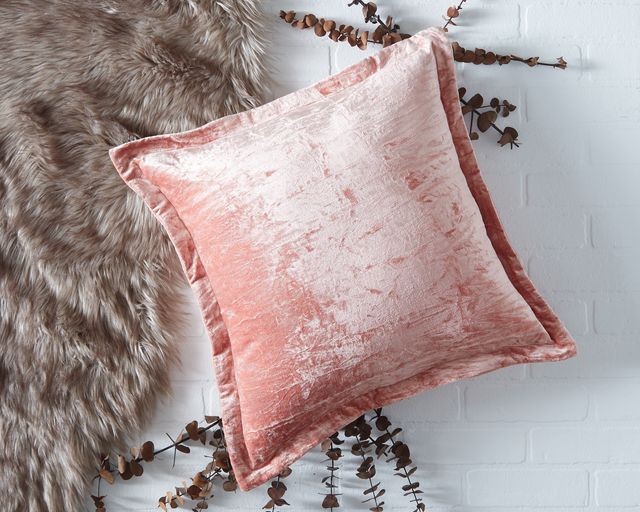 Signature Design by Ashley® Marvene 4-Piece Blush Pink Pillows-2
