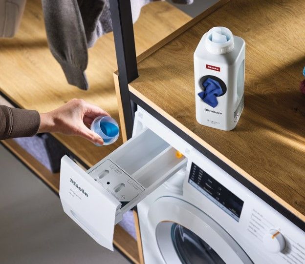 Miele UltraColor 1.5 L Liquid Detergent-1