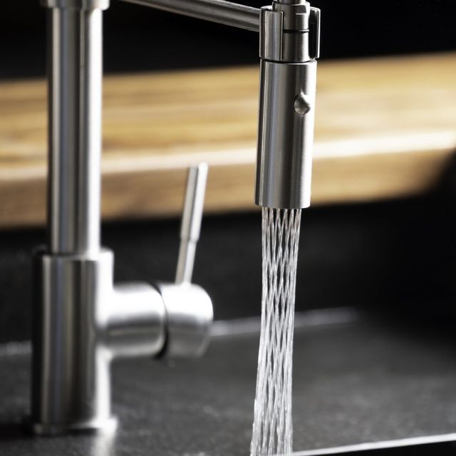 ZLINE Sierra Brushed Nickel Pull Down Spring Single Handle Kitchen Faucet-3