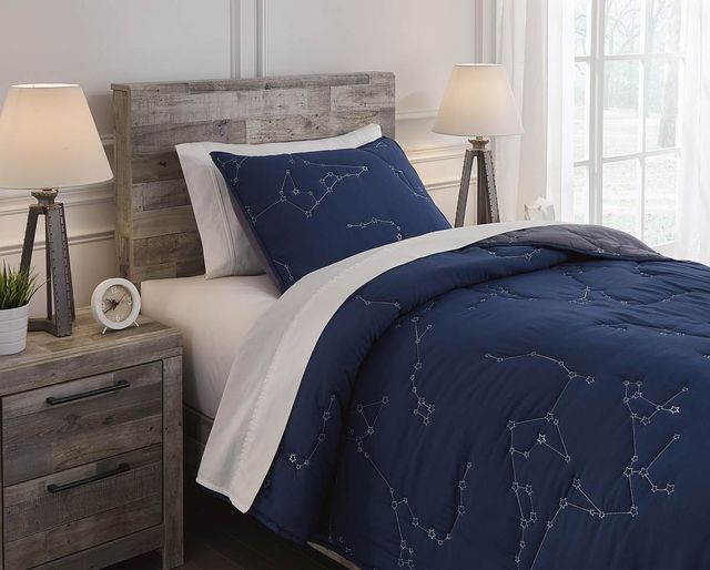 Signature Design by Ashley® Ekin Navy/Gray Full Quilt Set-1