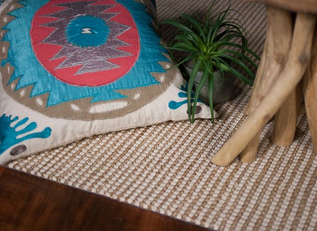KAS Rugs Mason Ivory 5'x7' Rug-2