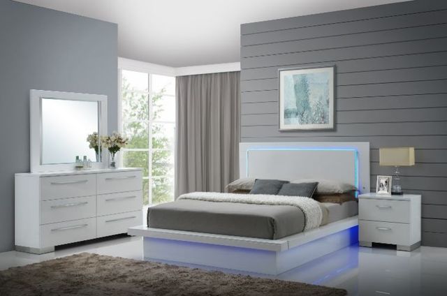 New Classic® Home Furnishings Sapphire 4-Piece White King Panel Bedroom Set-1