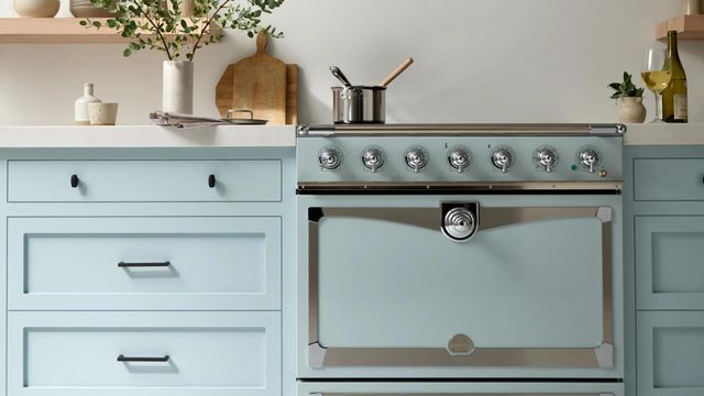 La Cornue CornuFé 90 AlberTine 36" Roquefort Pro Style  Dual Fuel Range-3