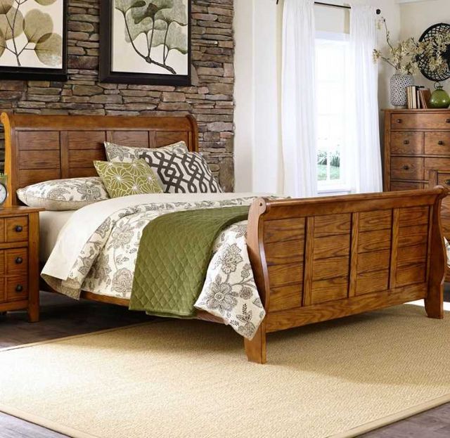 Liberty Furniture Grandpas Cabin Aged Oak Queen Sleigh Bed-4