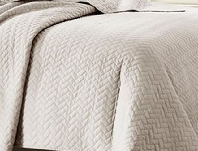 Olliix by Hampton Hill Linen King Velvet Touch Coverlet Set-2