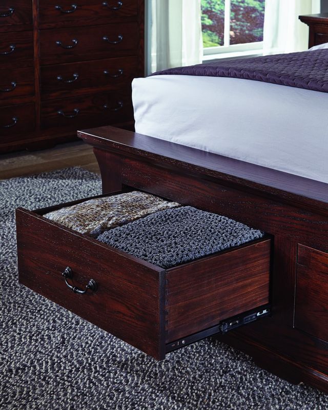 Mavin Customizable Longmeadow Queen Panel Bed with End Drawers-3
