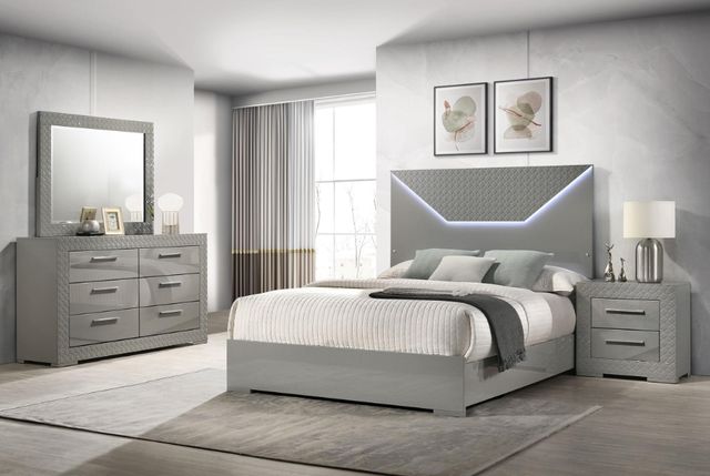Coaster® Ives 4-Piece Gray High Gloss King Panel Bedroom Set-1