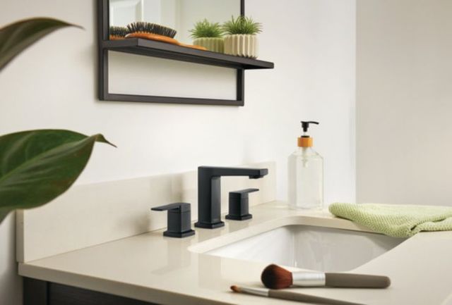 Peerless Ezra® Matte Black 2-Handle Widespread Lavatory Faucet-1
